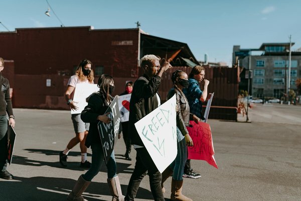 Élégance et confort : la dentelle dans votre garde-robe chic
