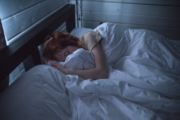Améliorer le sommeil : relations entre bipolarité et narcolepsie